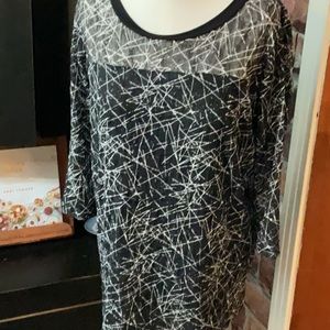 🔥HOT $10 Deal ALLUM Stitch Fix Blk/White Tunic Top Small NWOT $69